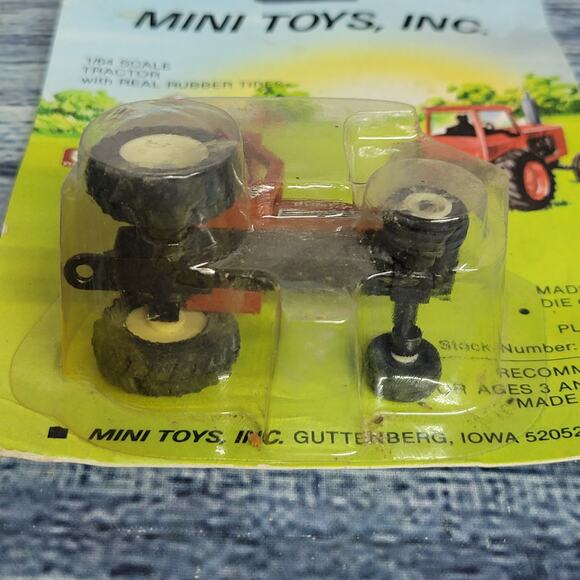 Vtg Mini Toys 1/64 scale Hesston 1180 Turbo die-cast/plastic tractor brown/black - Picture 8 of 9